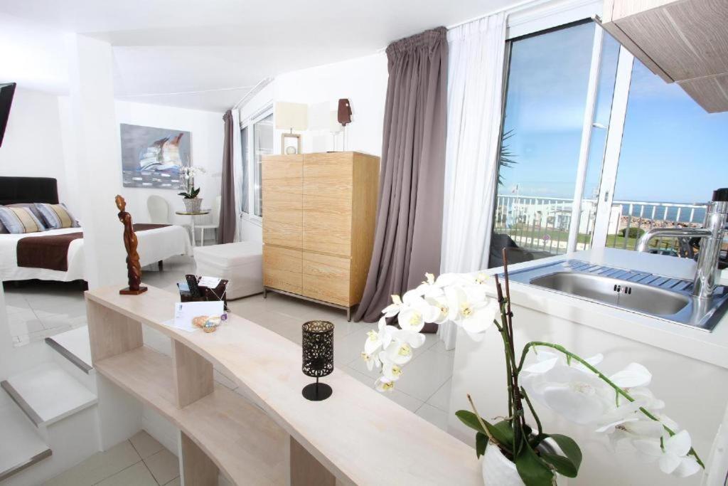 Bleu Mer Duplex & Suites Saint-Cyprien  Εξωτερικό φωτογραφία